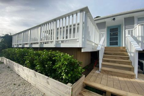 Photo of property in 113 Severn Street, Island Bay, Wellington, 6023