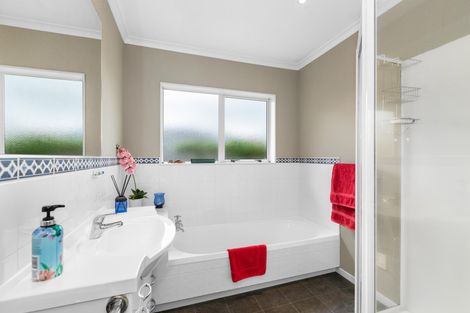 Photo of property in 19 Loveridge Place, Morrinsville, 3300