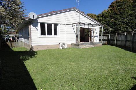 Photo of property in 6 Waikaremoana Place, Pakuranga Heights, Auckland, 2010