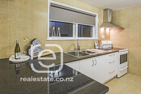 Photo of property in 26 Priestley Drive, Bucklands Beach, Auckland, 2014