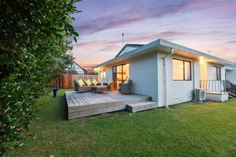 Photo of property in 2/23 Septimus Place, Henderson, Auckland, 0612