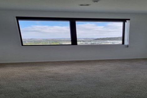 Photo of property in Apollo Apartments, 201/46 Rosedale Road, Rosedale, Auckland, 0632