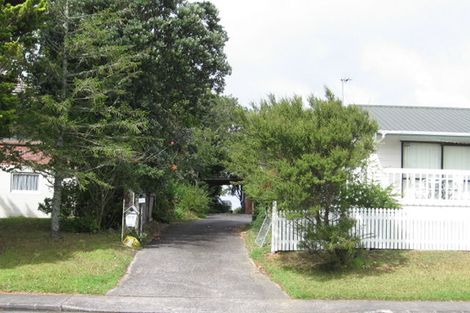 Photo of property in 115a Colwill Road, Massey, Auckland, 0614