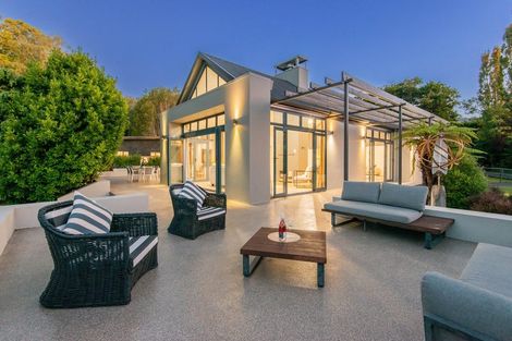 Photo of property in 105 Gladstone Road, Dalmore, Dunedin, 9010