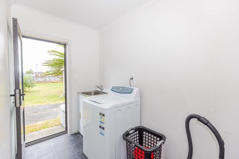 Photo of property in 12 Seafront Road, Castlecliff, Whanganui, 4501