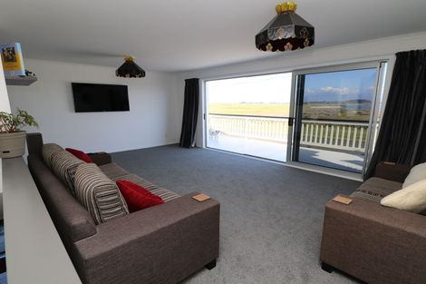 Photo of property in 67 Hartley Street, Foxton Beach, Foxton, 4815