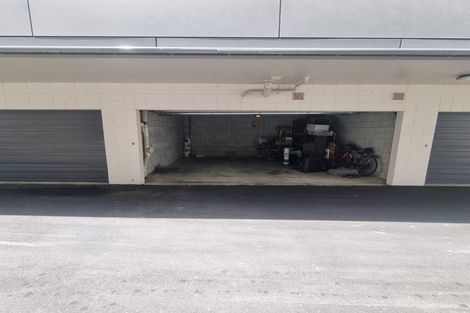 Photo of property in Pirie Street Townhouses, 35u2 Pirie Street, Mount Victoria, Wellington, 6011