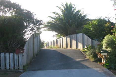 Photo of property in 1/13 Merton Avenue, Glenfield, Auckland, 0627