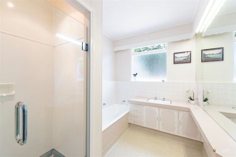 Photo of property in 43 Wai-iti Crescent, Woburn, Lower Hutt, 5010