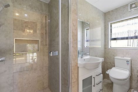 Photo of property in 2/8 Coates Road, Papatoetoe, Auckland, 2025