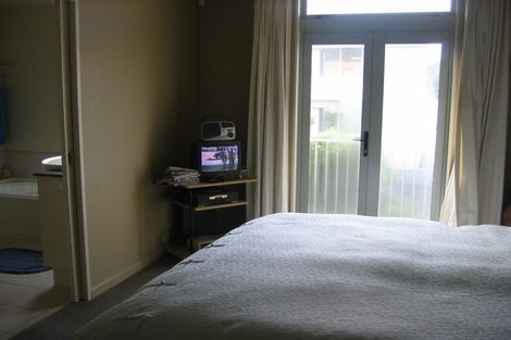 Photo of property in Marrakech Cafe, 28/305 Evans Bay Parade, Hataitai, Wellington, 6021