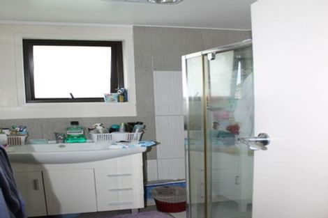 Photo of property in 11 Imrie Avenue, Mangere, Auckland, 2022