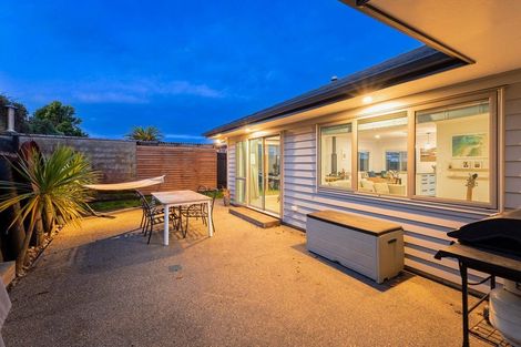 Photo of property in 19b Francis Road, Paraparaumu Beach, Paraparaumu, 5032