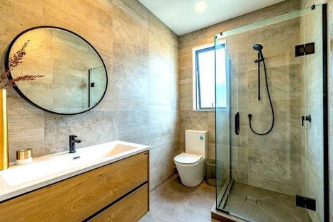 Photo of property in 13 Toanui Road, Hobsonville, Auckland, 0616