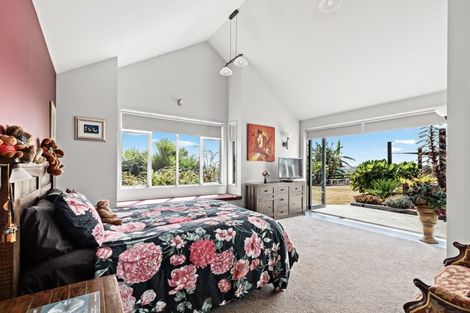 Photo of property in 288 Rimmer Road, Helensville, 0875