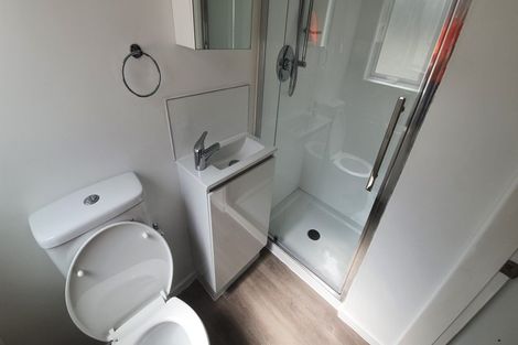 Photo of property in 68 Broderick Road, Johnsonville, Wellington, 6037