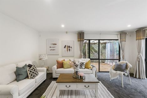 Photo of property in 1/75 Gosford Drive, Botany Downs, Auckland, 2010