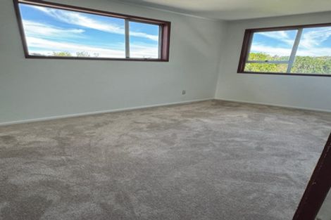 Photo of property in 42b Hogans Road, Glenfield, Auckland, 0629