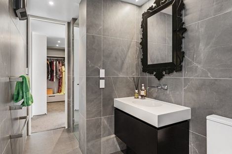Photo of property in 7 Helmores Lane, Merivale, Christchurch, 8014