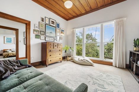 Photo of property in 58 Totara Road, Miramar, Wellington, 6022