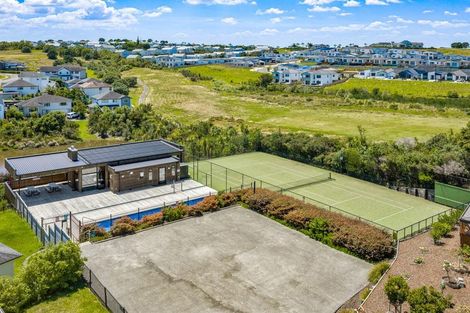 Photo of property in 29 Discovery Drive, Gulf Harbour, Whangaparaoa, 0930