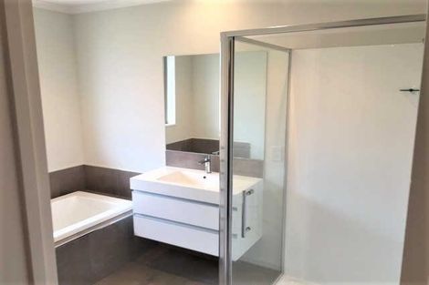 Photo of property in 28 Huntingdon Drive, Rangiora, 7400