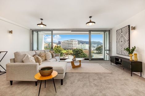 Photo of property in Aqua, 6/74 Oriental Parade, Oriental Bay, Wellington, 6011