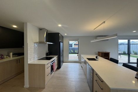 Photo of property in 6 Blackhill Place, Halswell, Christchurch, 8025