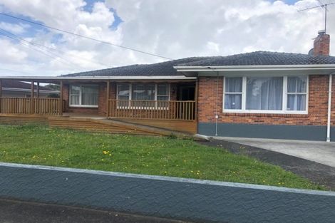 Photo of property in 70 Clevedon Road, Papakura, 2110