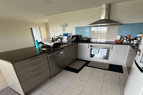 Photo of property in 6 Travis View Drive, Fairview Heights, Auckland, 0632