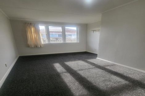 Photo of property in 70 Cambridge Terrace, Papatoetoe, Auckland, 2025