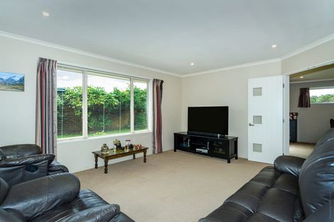 Photo of property in 10 Rochester Crescent, Rolleston, 7614