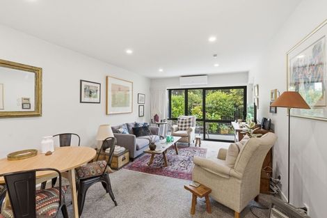 Photo of property in 10/71b Main Road, Redcliffs, Christchurch, 8081