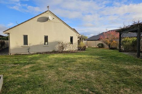 Photo of property in 13 Olive Grove, Havelock North, 4130