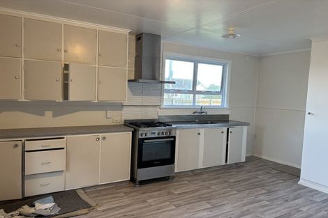 Photo of property in 18 Acourt Street, Hawera, 4610