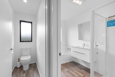 Photo of property in 2/176 Bowhill Road, New Brighton, Christchurch, 8083