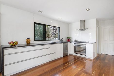 Photo of property in 585 Inland Road, Helensville, 0875