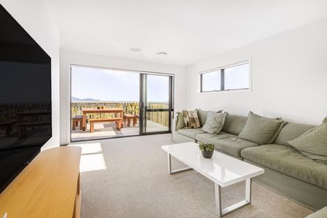 Photo of property in 94 Kotare Street, Waikanae, 5036