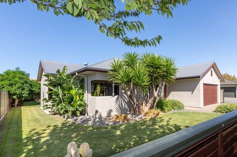 Photo of property in 3 Forbury Way, Taradale, Napier, 4112