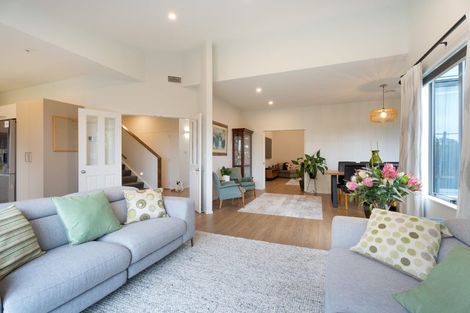 Photo of property in 39 Winsley Terrace, Churton Park, Wellington, 6037