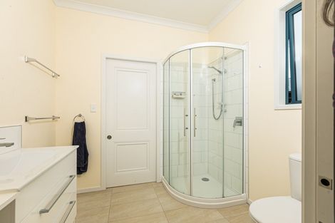 Photo of property in 44 Mcgreevy Street, Waipawa, 4210