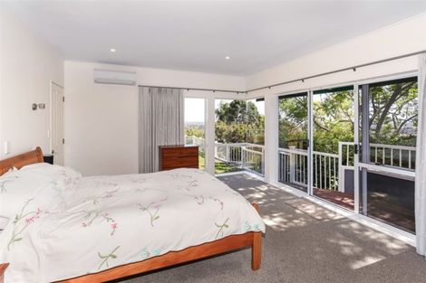 Photo of property in 327 Kaipara Road, Papakura, 2582