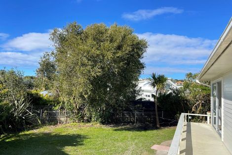 Photo of property in 125a Rosario Crescent, Red Beach, 0932