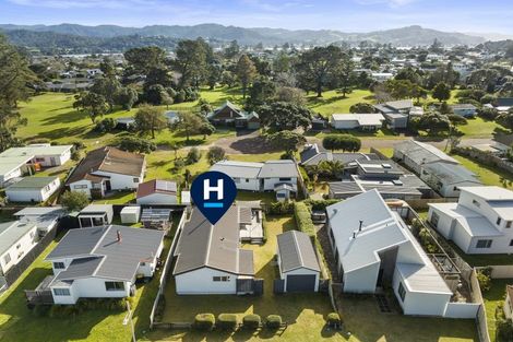 Photo of property in 28 Oceanair Drive, Pauanui, Hikuai, 3579