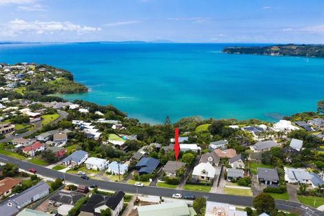 Photo of property in 11 Melandra Road, Stanmore Bay, Whangaparaoa, 0932