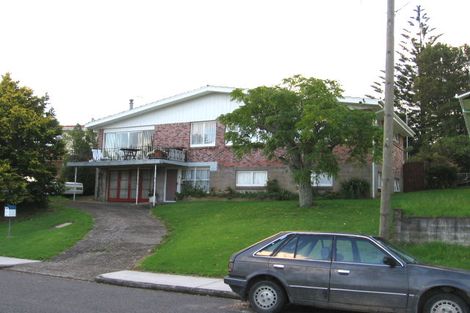 Photo of property in 12 Mcclintock Road, Massey, Auckland, 0614