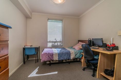 Photo of property in 29 Verdale Circle, Glen Eden, Auckland, 0602