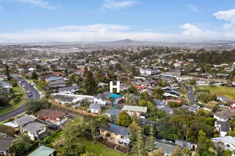 Photo of property in 1/21 Woodcote Drive, Glenfield, Auckland, 0629