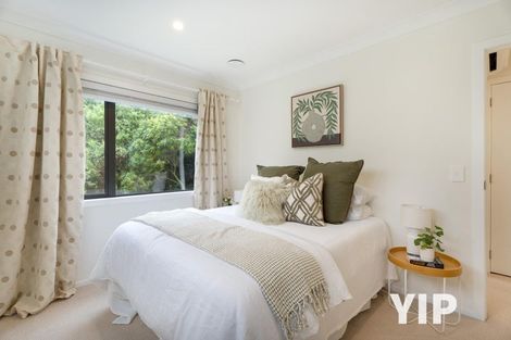 Photo of property in 15 Brindle Way, Newlands, Wellington, 6037