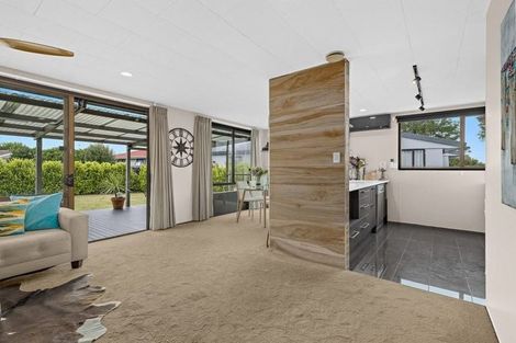 Photo of property in 7 Starforth Place, Henderson, Auckland, 0612